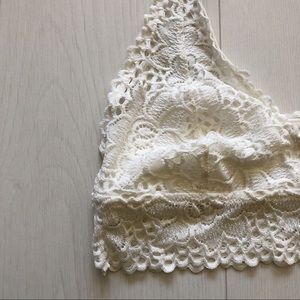 *FINAL SALE Aerie cream halter bralette